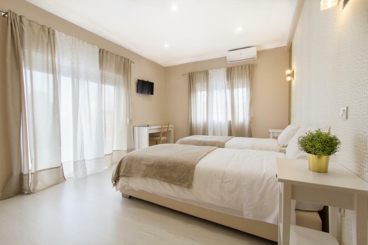 O Lobo Hotel Ourique Ngoại thất bức ảnh